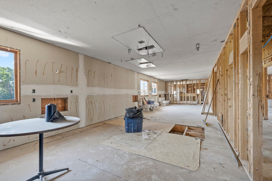 More Photos Of 537 2nd St, Havre Hotel For Sale
