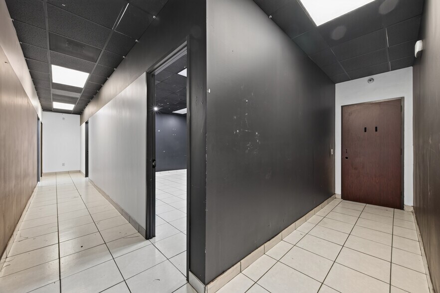 More Photos Of 11419 Hall Rd, Houston Freestanding For Sale