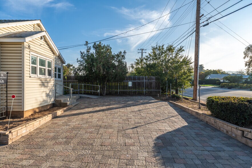 More Photos Of 76 Alabama St, Redlands Office For Lease