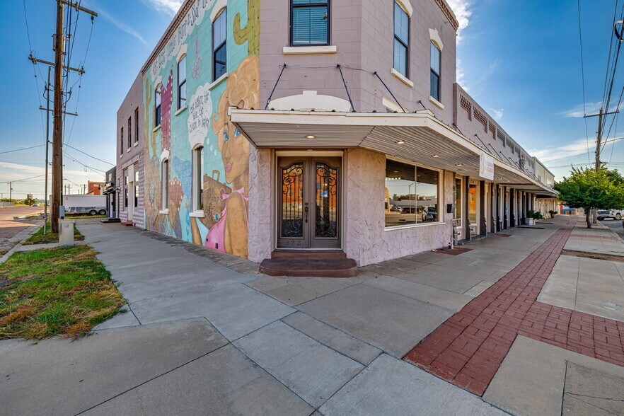 More Photos Of 318 N Chadbourne St, San Angelo Storefront For Sale