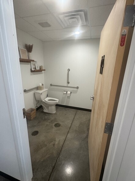More Photos Of 9751-9869 Lincoln Plaza Way, Cedar Lake General Retail For Lease