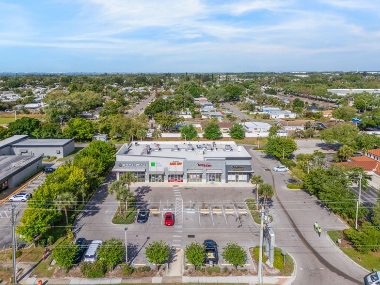 More Photos Of 6228 14th St W, Bradenton Storefront For Lease