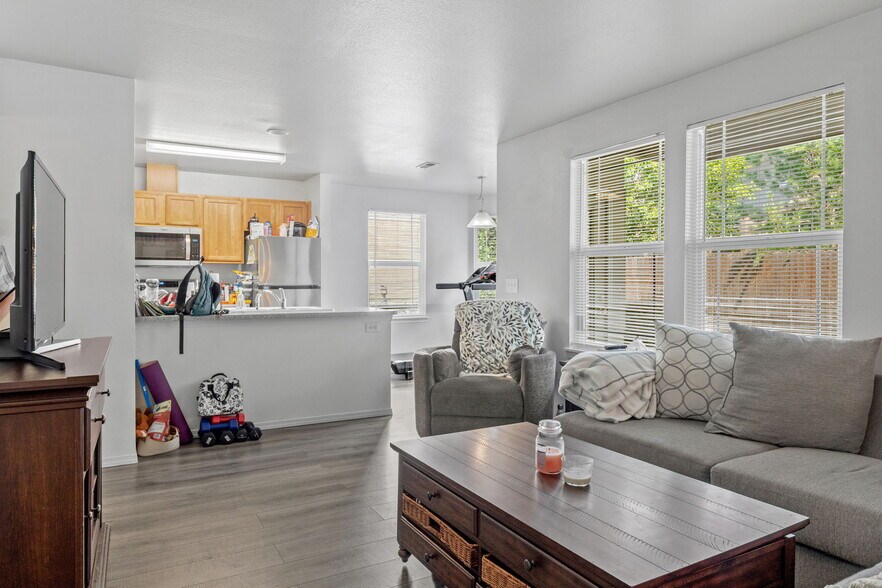 More Photos Of 1805 E Overland Rd, Meridian Apartments For Sale