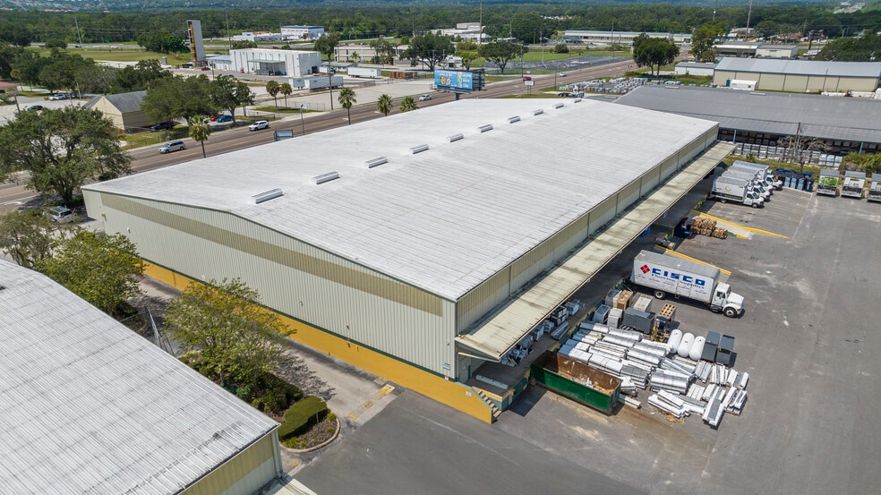 More Photos Of 3204 Winter Lake Rd, Lakeland Warehouse For Lease