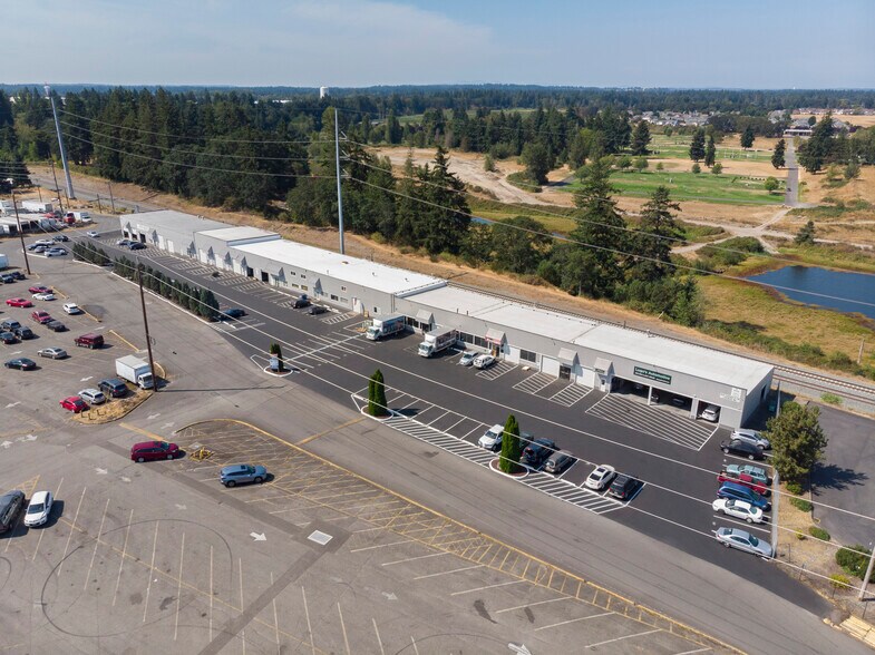 More Photos Of 8016 Durango St SW, Lakewood Warehouse For Lease