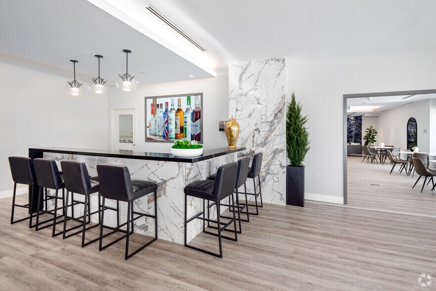 More Photos Of 5 Zappacosta Dr, Toronto Apartments For Lease
