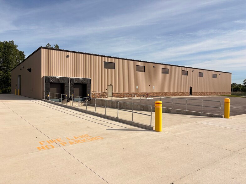 More Photos Of 4646 Arden Dr, Fort Wayne Warehouse For Sale