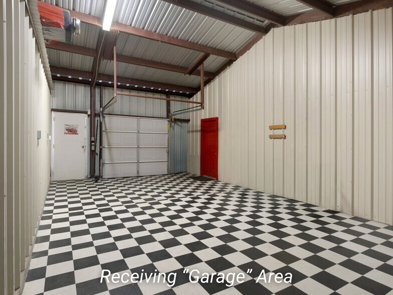 More Photos Of 521 E Front St, Hawkins General Retail For Sale