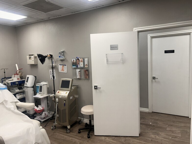 More Photos Of 1830 Commercenter East, San Bernardino Medical For Lease