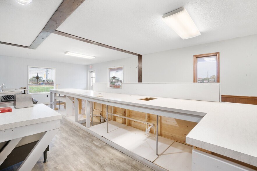 More Photos Of 403 Charles Cook Plz, New Haven Office For Sale