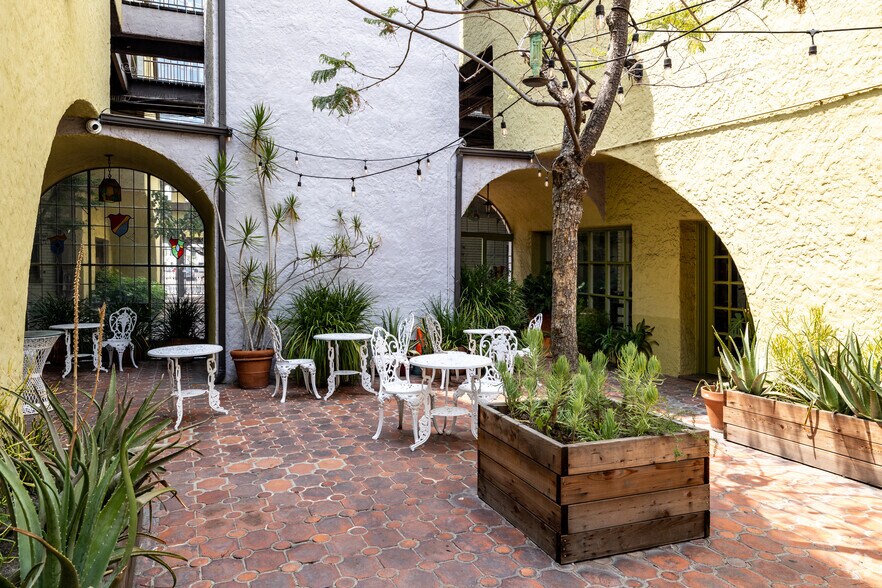 More Photos Of 672 S La Fayette Park Pl, Los Angeles Loft Creative Space For Lease