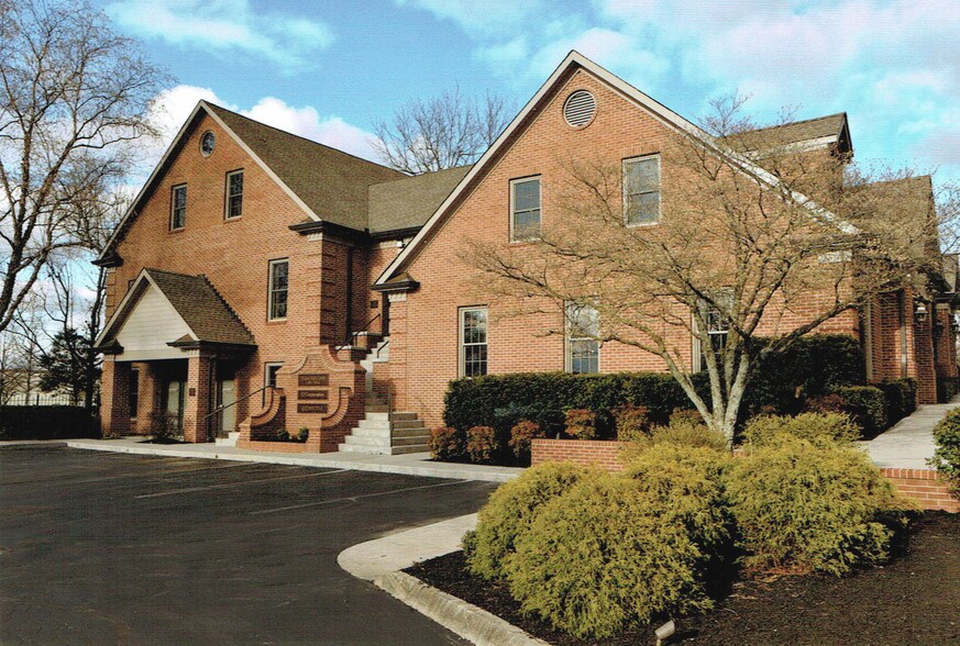 More Photos Of 300-304 Montvue Rd, Knoxville Office For Lease