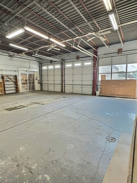 More Photos Of 625 N Calhoun St, Junction City Industrial For Sale