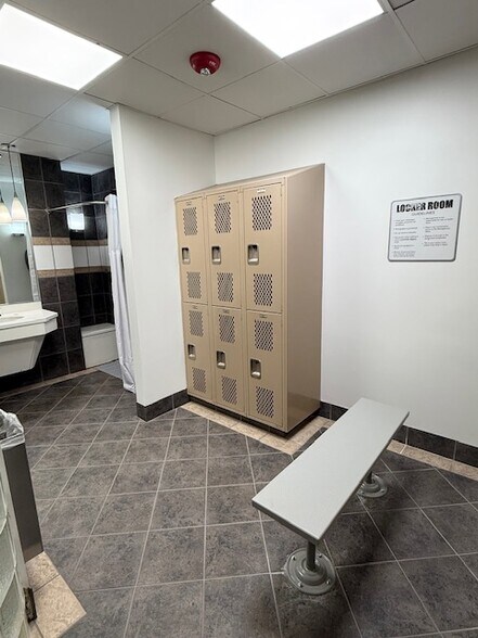 More Photos Of 44 Inverness Center Pky, Birmingham Unknown For Lease