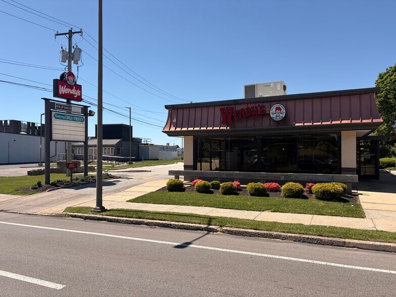 More Photos Of 2100 Red Lion Rd, Philadelphia Fast Food For Sale