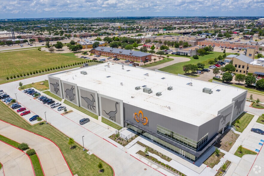 More Photos Of 420 Century Pky, Allen Industrial For Lease