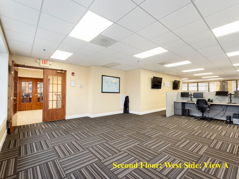 More Photos Of 739 North Ave, Glendale Heights Loft Creative Space For Sale