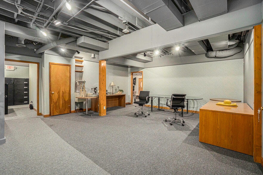More Photos Of 1977 N Park Pl SE, Atlanta Medical For Sale