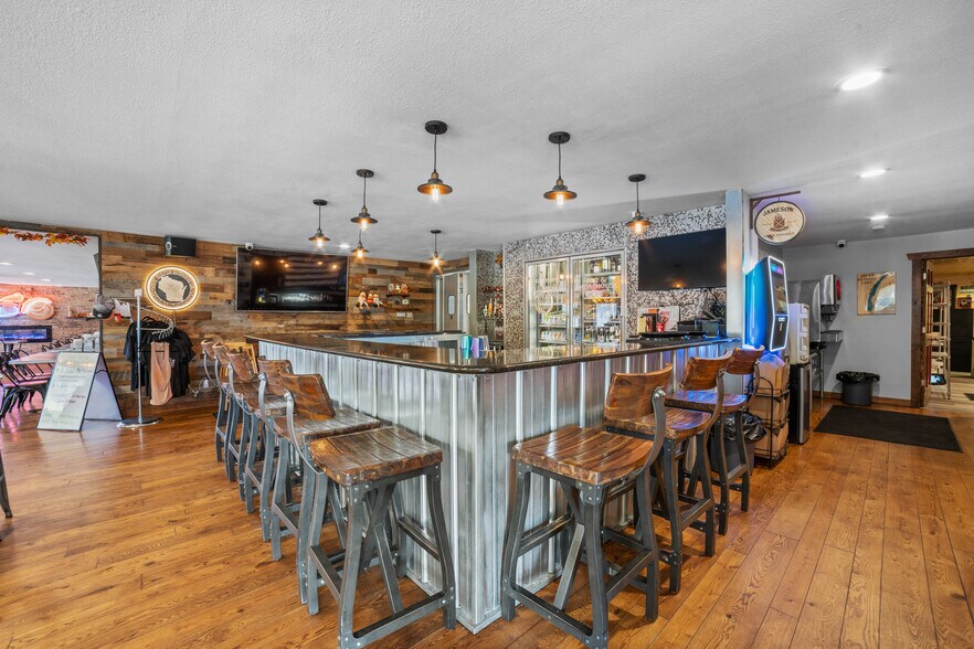 More Photos Of 10688 S Us-53, Solon Springs Restaurant For Sale