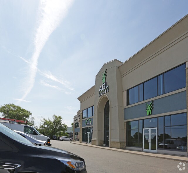 More Photos Of 1040 S Service Rd, Hamilton Flex For Lease