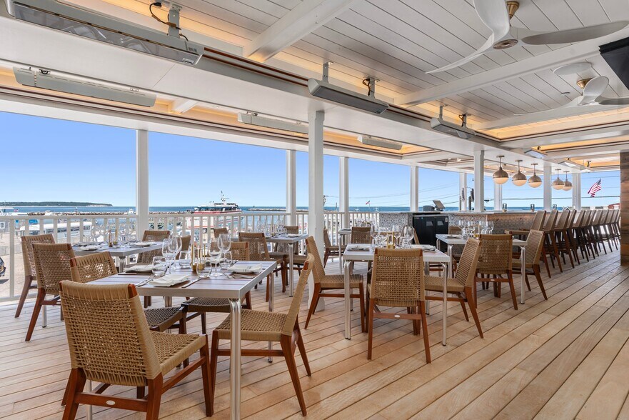 More Photos Of 212 Water St, Block Island Storefront For Sale