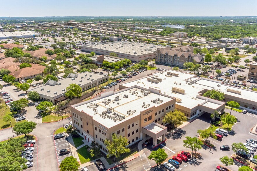 More Photos Of 18626 Hardy Oak Blvd, San Antonio Medical For Lease