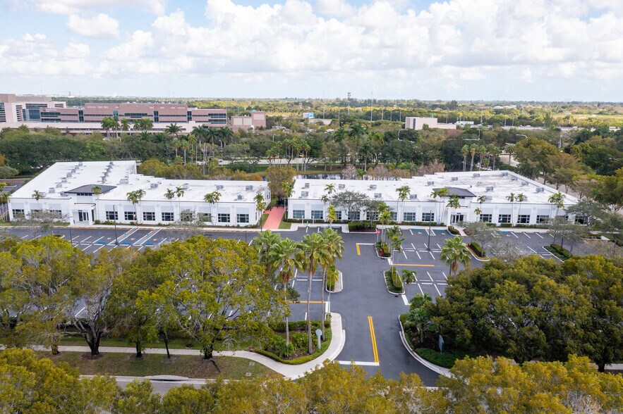 More Photos Of 3360 Enterprise Ave, Weston Unknown For Lease