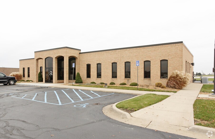 More Photos Of 1357 S Main, Adrian Unknown For Lease