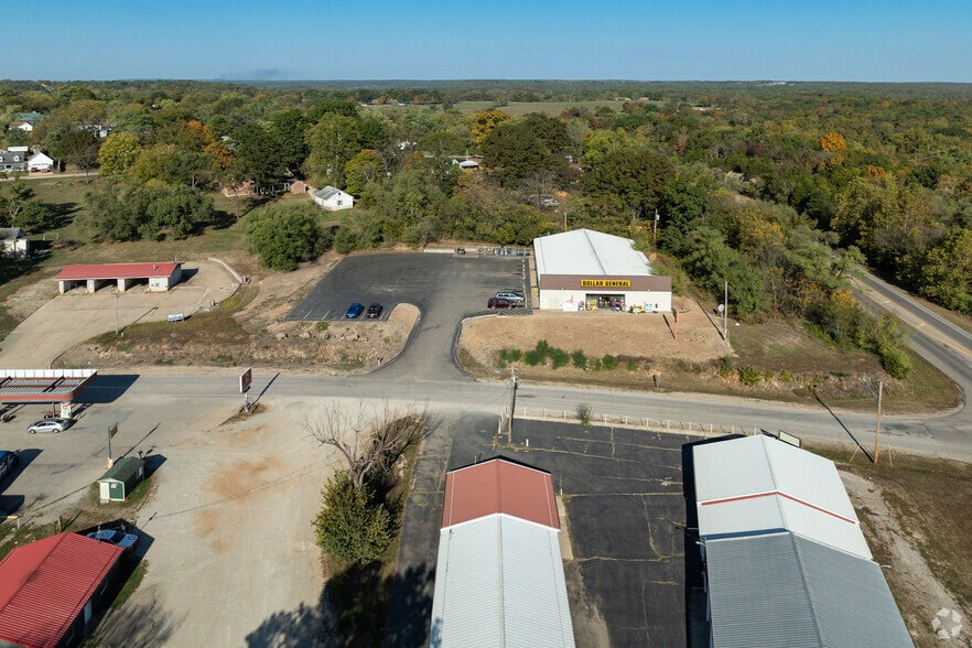 More Photos Of 425 Hunt St, Leadwood Freestanding For Sale