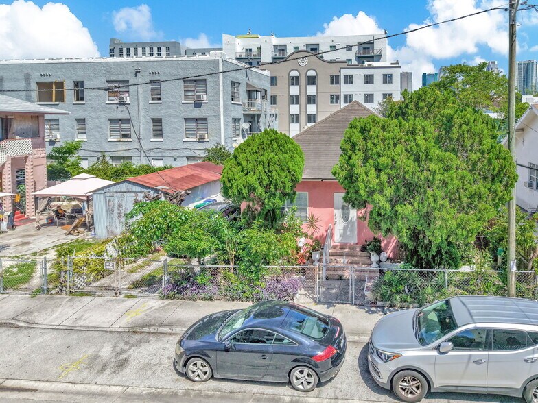 More Photos Of 676 SW 1st St & 119 SW 1st St, Miami Land For Sale