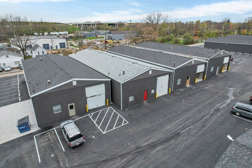 Primary Photo Of 572 S Nelson Rd, Columbus Unknown For Lease