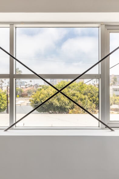 More Photos Of 2100 Abbot Kinney Blvd, Venice Office For Lease