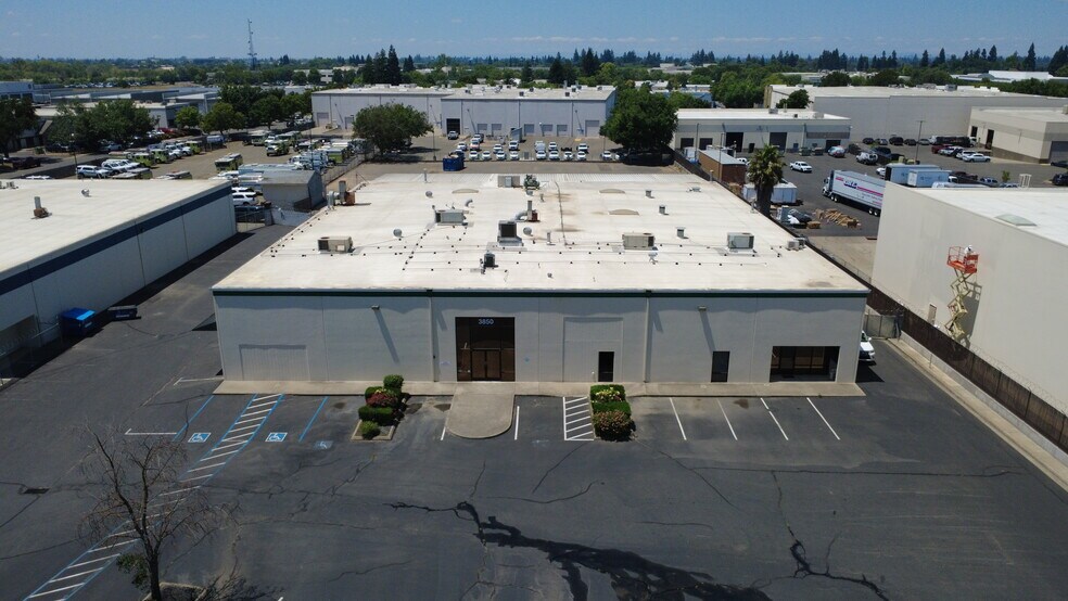 More Photos Of 3850 Happy Ln, Sacramento Warehouse For Sale