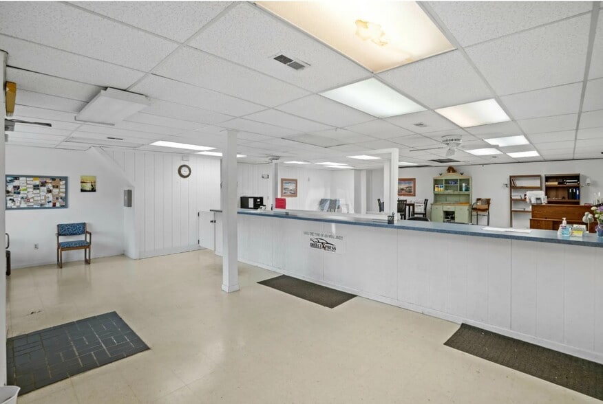 More Photos Of 11855 Hg Trueman Rd, Lusby Health Club For Lease