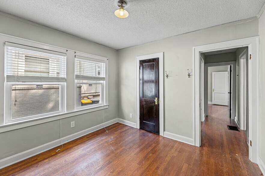 More Photos Of 347 Lawn Ave, Kansas City Apartments For Sale