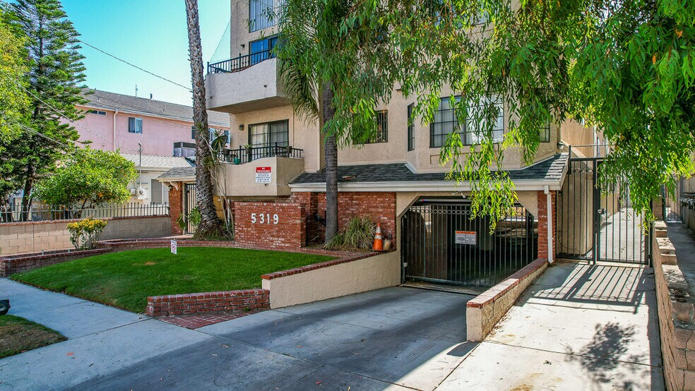 More Photos Of 5319 Cartwright Ave, North Hollywood Apartments For Sale