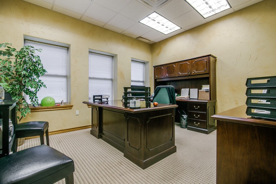 More Photos Of 4132 Interstate 30 W, Caddo Mills Coworking Space