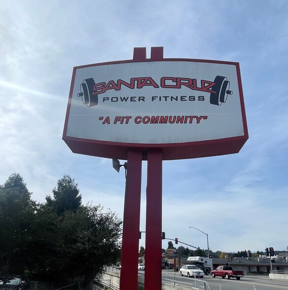 More Photos Of 620 Water St, Santa Cruz Freestanding For Lease