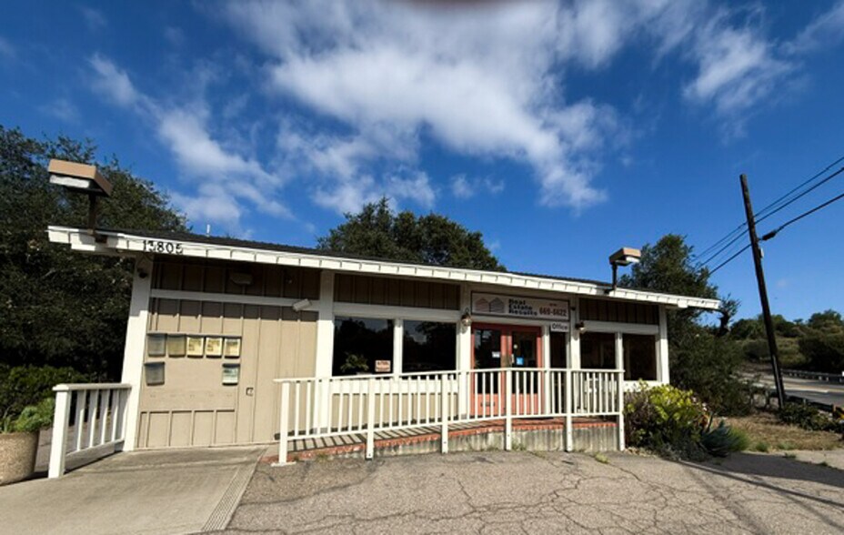 Primary Photo Of 13805 Campo Rd, Jamul Office For Sale