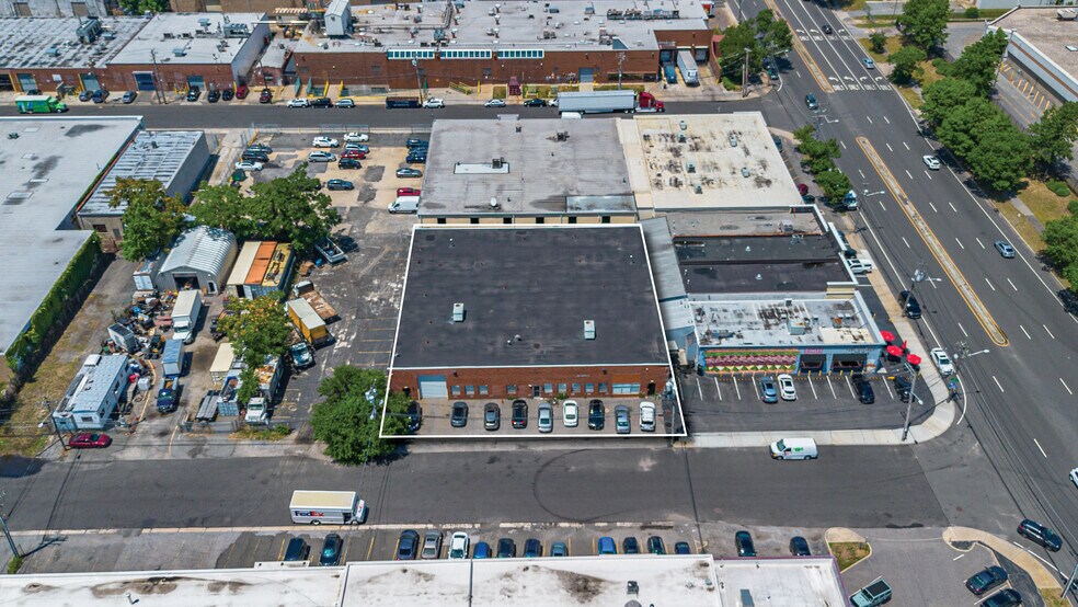 More Photos Of 603 Chestnut St, Garden City Manufacturing For Lease
