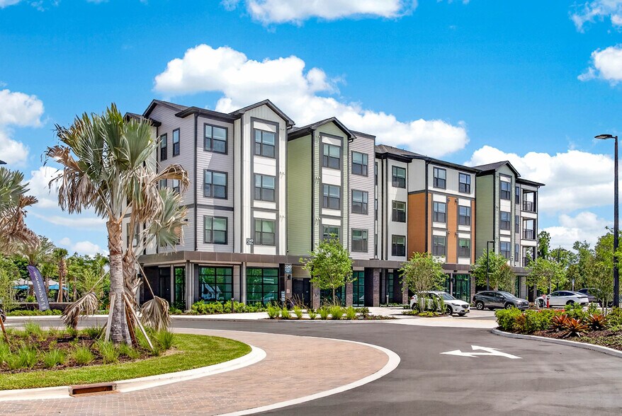 More Photos Of 2285 Crown Vlg Rd, Ocoee Apartments For Lease