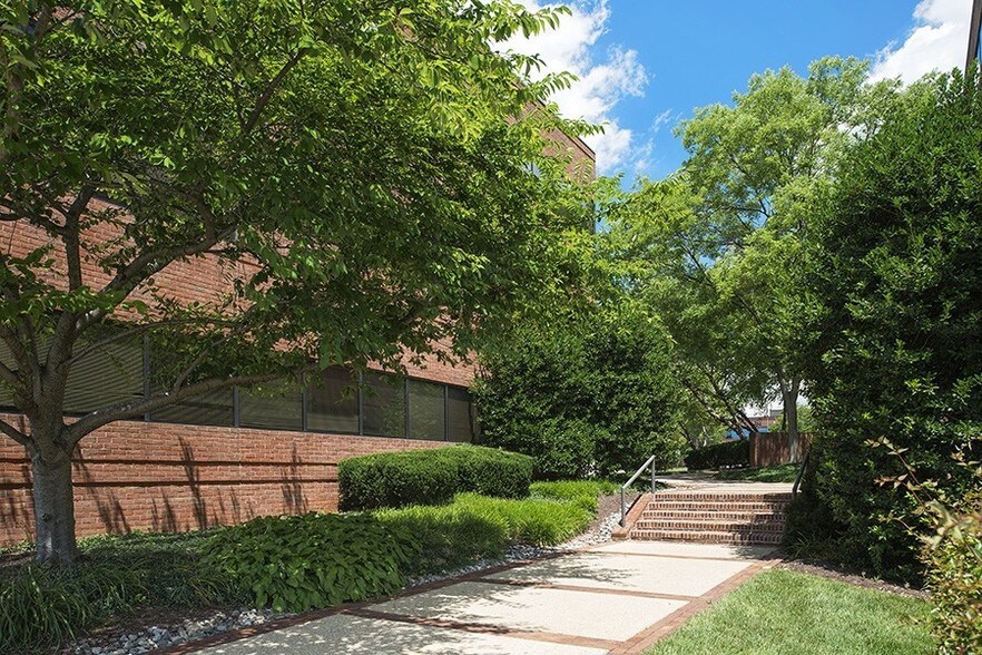 More Photos Of 4550 Forbes Blvd, Lanham Office For Lease