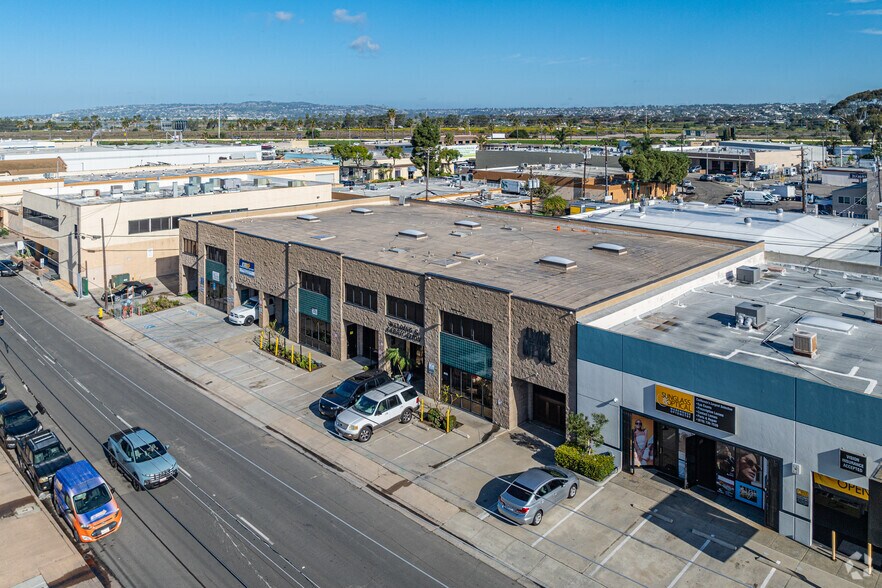 More Photos Of 3486 Kurtz St, San Diego Warehouse For Lease