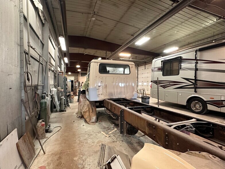 More Photos Of 3945 S Blue Star Dr, Traverse City Service For Sale