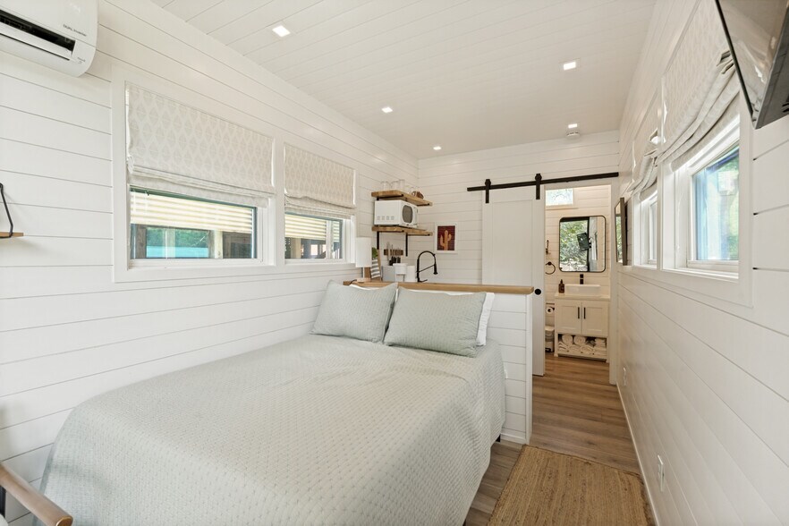 More Photos Of 8570 River Rd, New Braunfels Hospitality For Sale