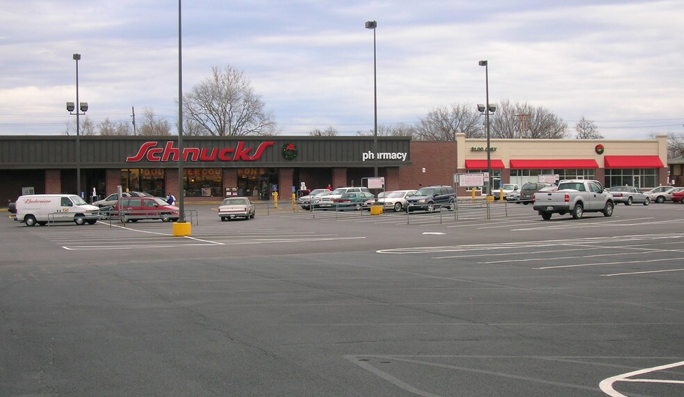 Primary Photo Of State St, East Saint Louis Unknown For Lease