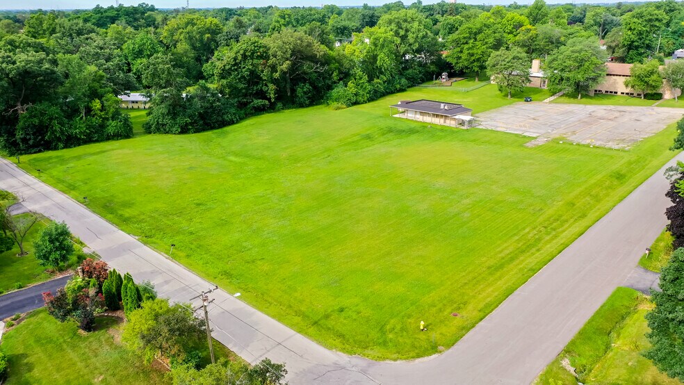 More Photos Of 525 N Neltnor Blvd, West Chicago Land For Sale