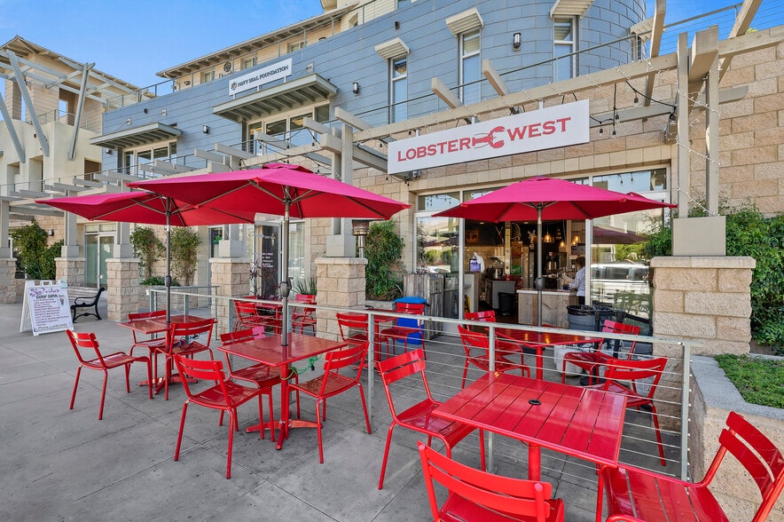 More Photos Of 1033 B Ave, Coronado Office For Lease