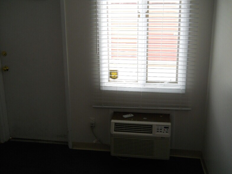 More Photos Of 355 W Main St, Norristown Office For Lease