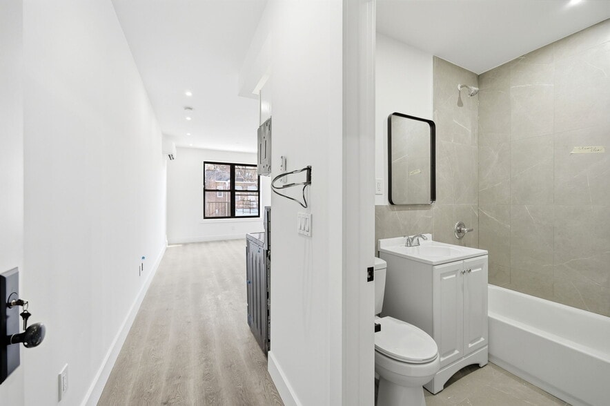 More Photos Of 2152 Muliner Ave, Bronx Apartments For Sale